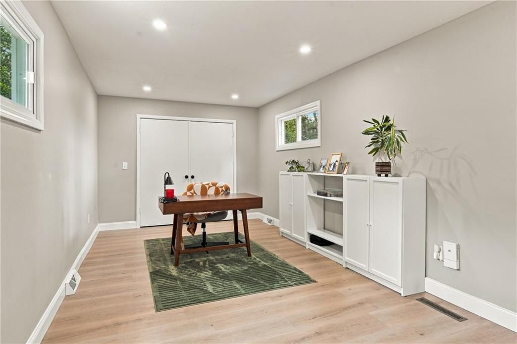 807 W 87th Terrace — photo 14