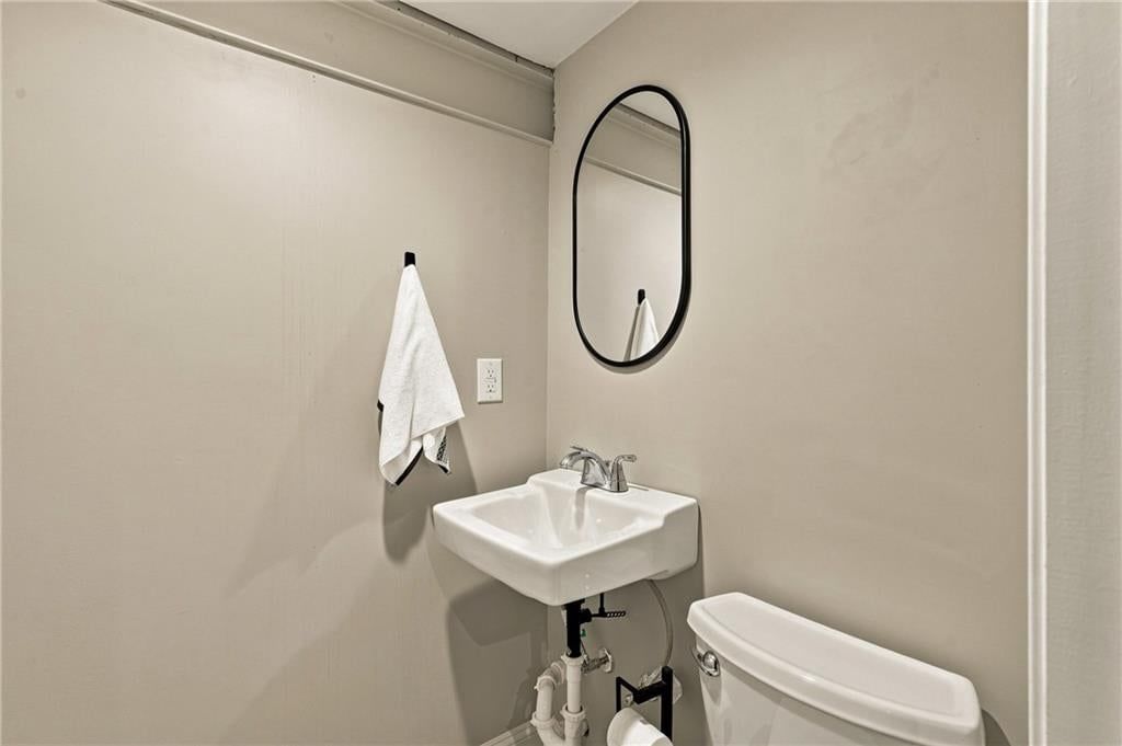 807 W 87th Terrace — photo 26