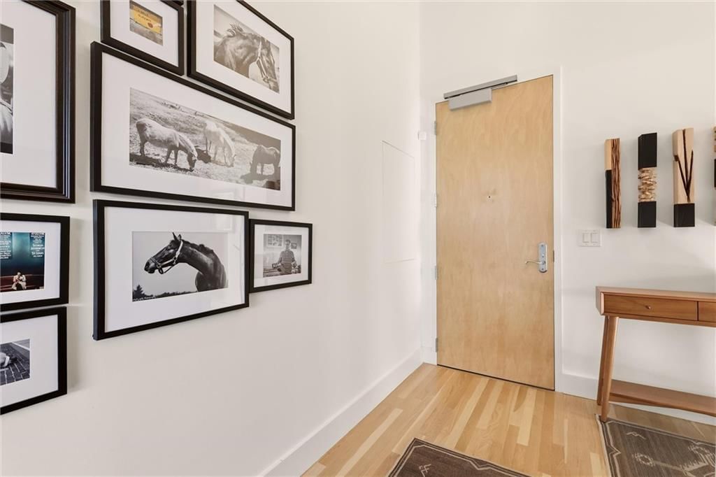 4646 Broadway Street — photo 14