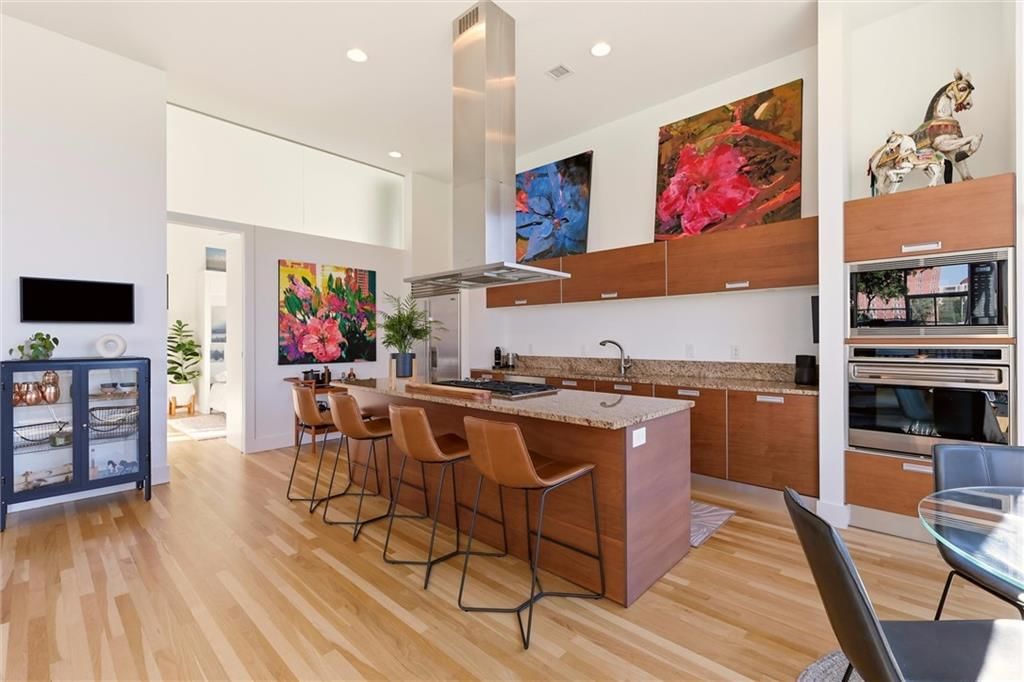 4646 Broadway Street — photo 21