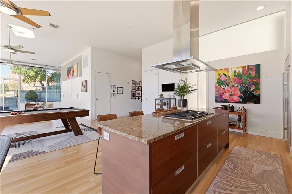 4646 Broadway Street — photo 23
