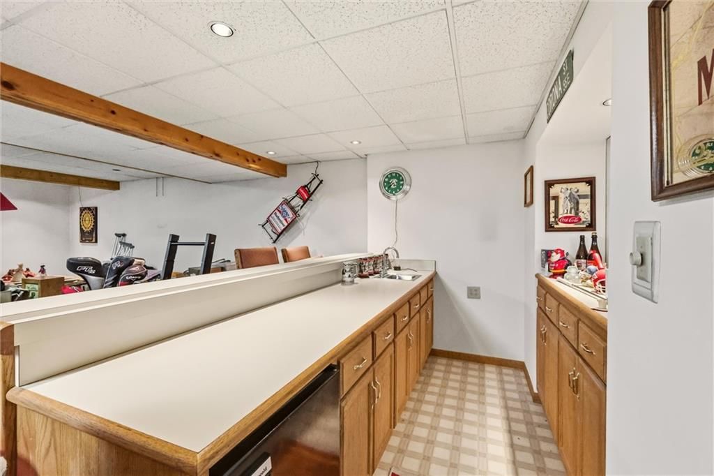 Photo 33 of 45 - 7716 Acuff Lane, Lenexa, KS 66216
