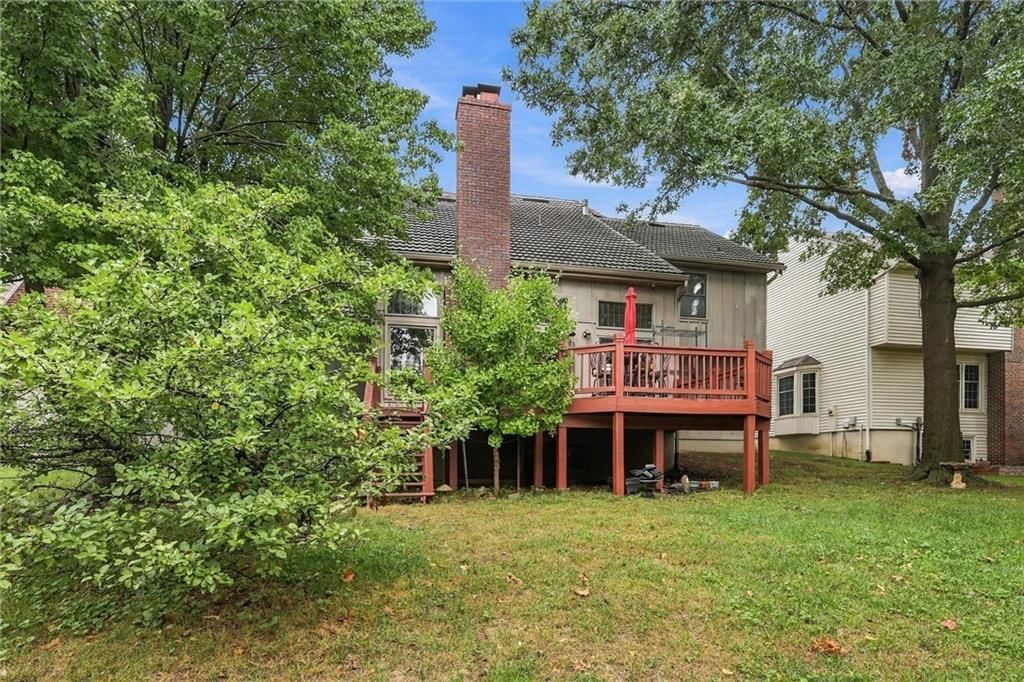 Photo 38 of 45 - 7716 Acuff Lane, Lenexa, KS 66216