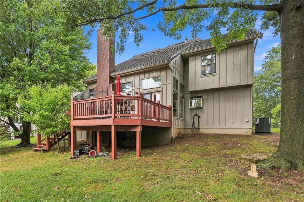 Photo 39 of 45 - 7716 Acuff Lane, Lenexa, KS 66216