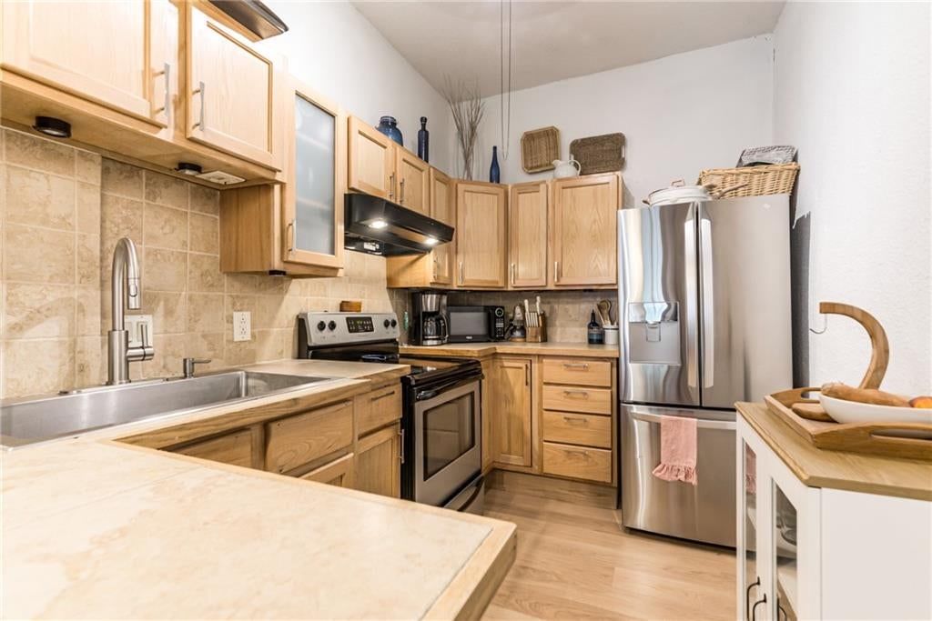 1111 W 46th Street — photo 13