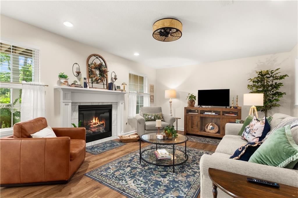 4323 S Megan Court — photo 8