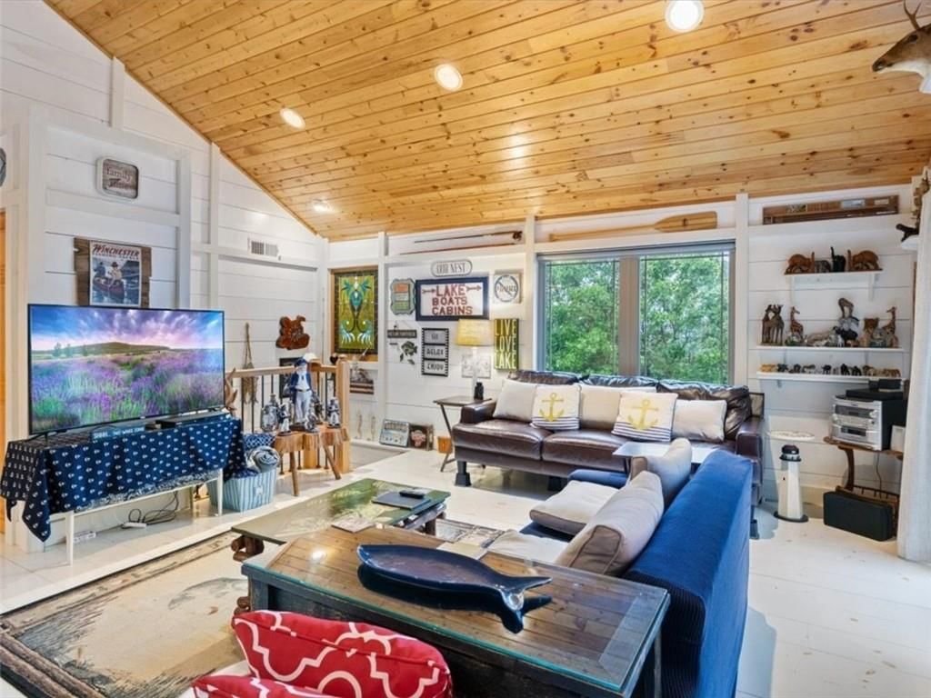 29801 Eastbank Drive — photo 9