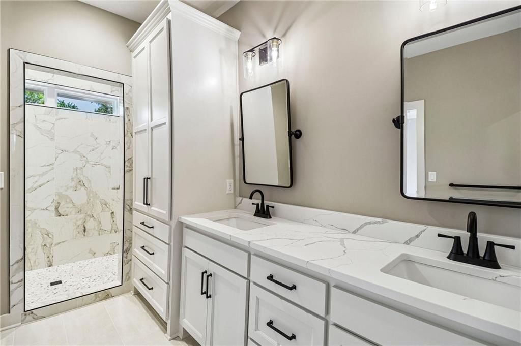 Photo 22 of 23, 12215 S Eagle Crest Drive, Lee's Summit, MO 64086