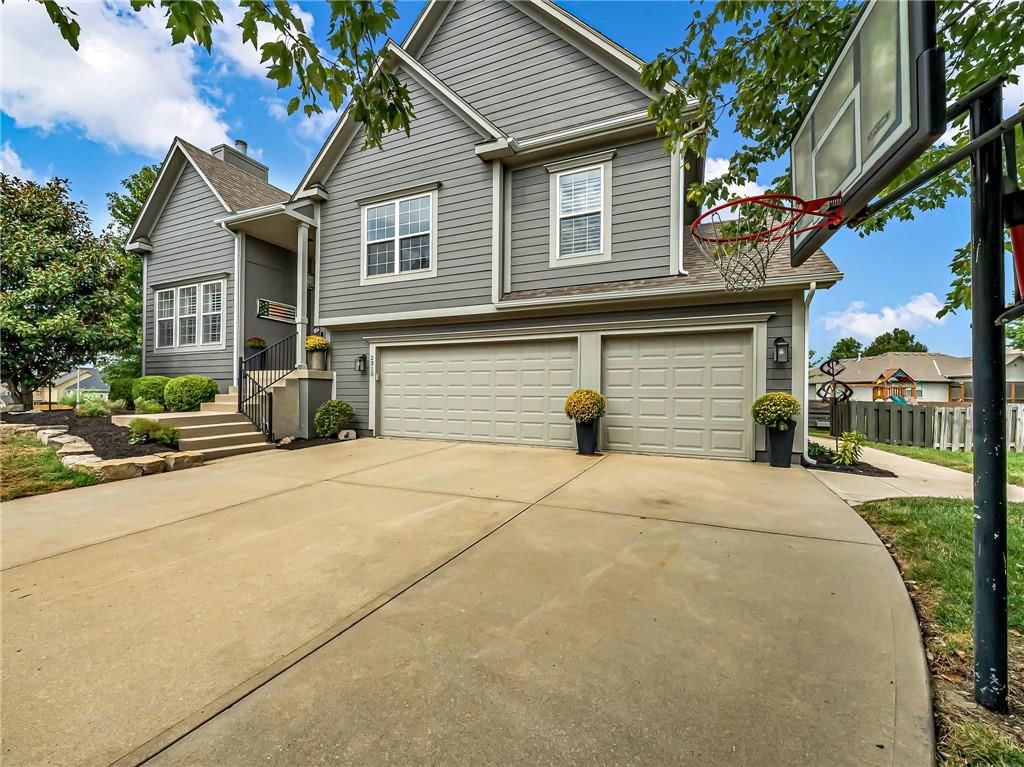 2310 W Layton Drive — photo 3
