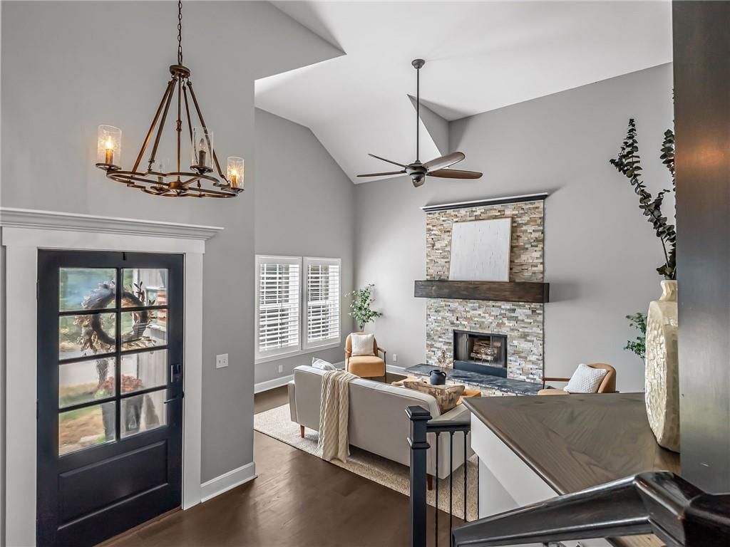 2310 W Layton Drive — photo 4