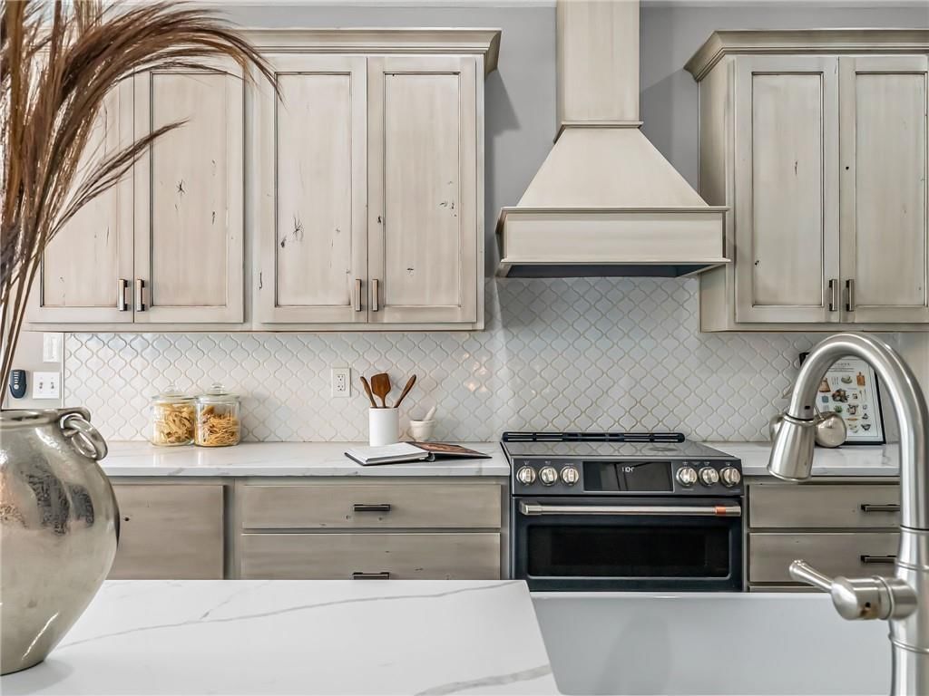 2310 W Layton Drive — photo 10