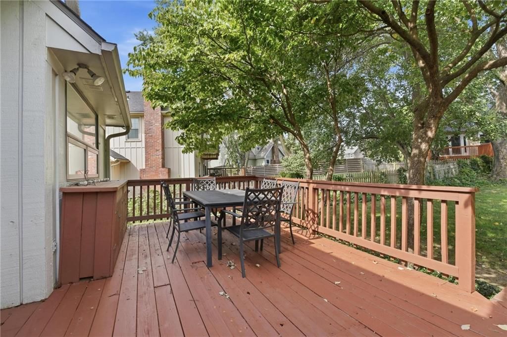 9332 W 116th Terrace — photo 10
