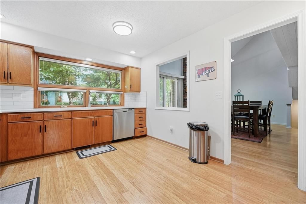 9332 W 116th Terrace — photo 12