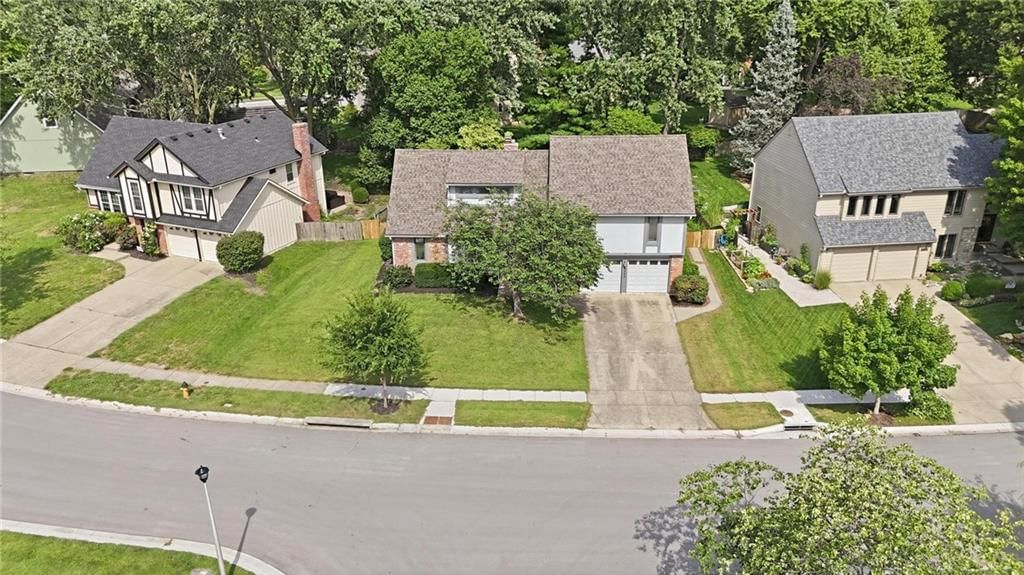 9332 W 116th Terrace — photo 48