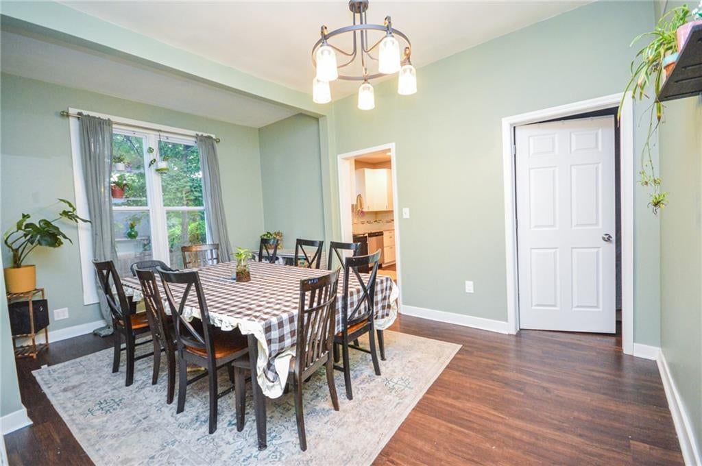 209 S Crysler Avenue — photo 8