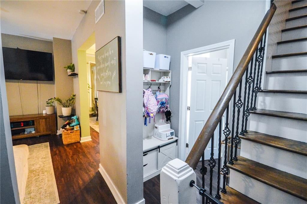 209 S Crysler Avenue — photo 16
