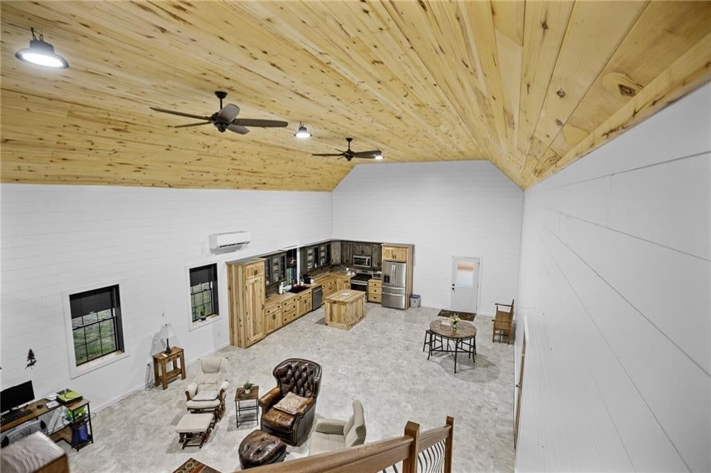 598 S Highway 65 — photo 18