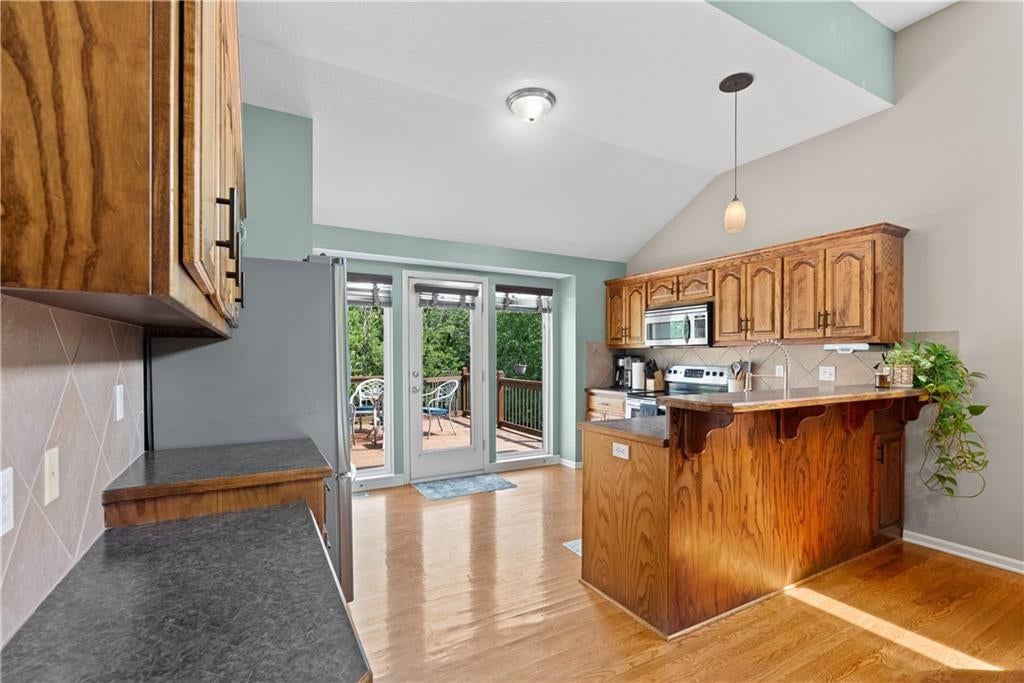 8715 N ROBINHOOD Avenue — photo 11
