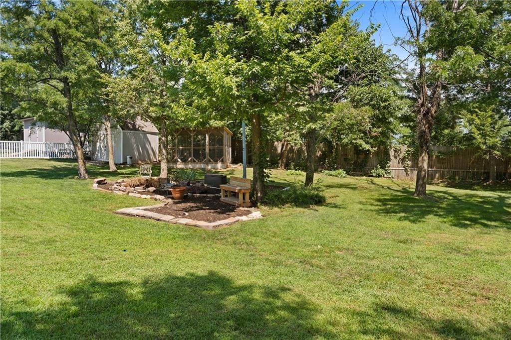 8715 N ROBINHOOD Avenue — photo 35