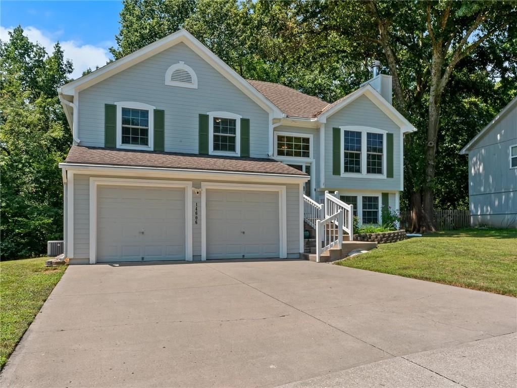 14606 St. Andrews Drive, Grandview, MO