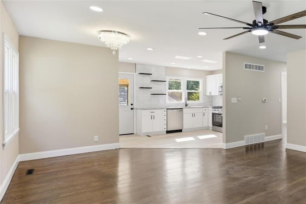 1355 S Pearl Street — photo 8
