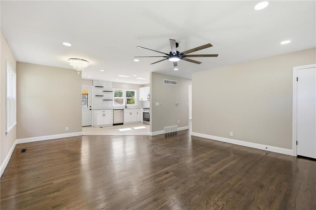 1355 S Pearl Street — photo 9
