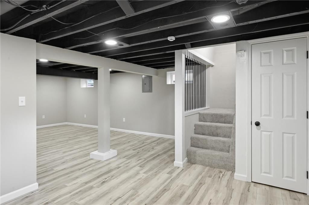 1355 S Pearl Street — photo 32