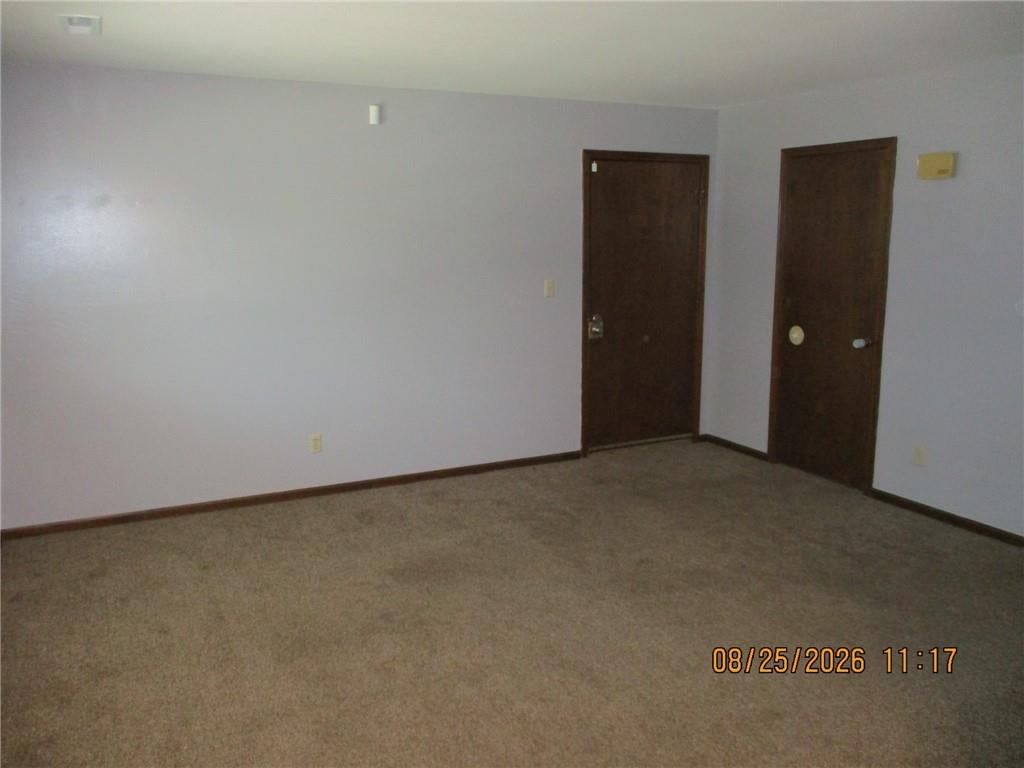 120 EMILE Street — photo 3