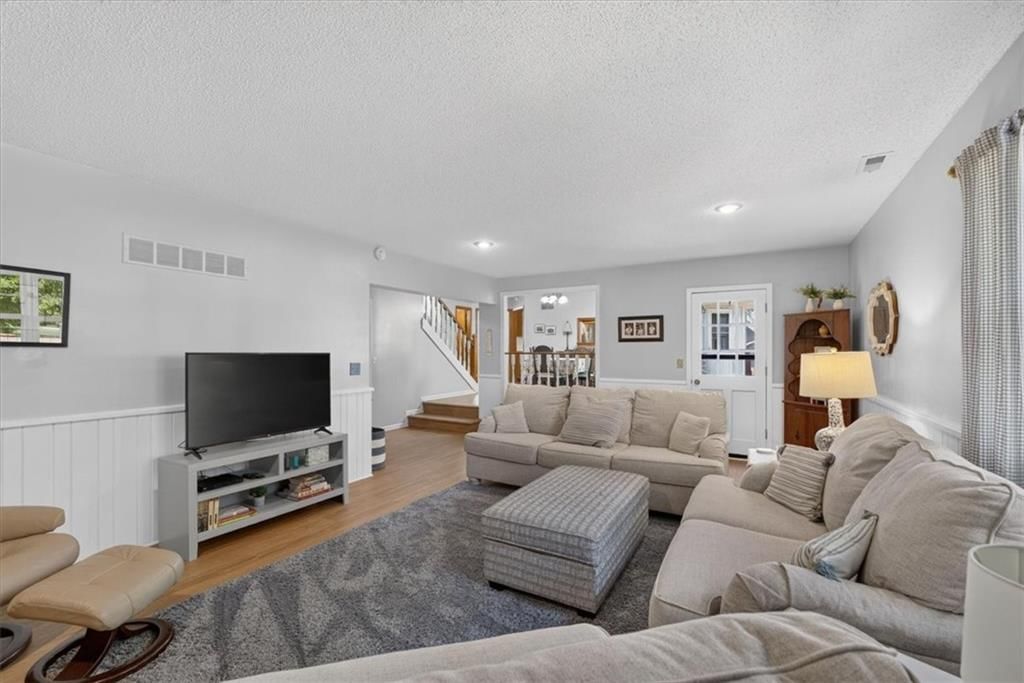 Photo 14 of 68 - 15738 W 148th Terrace, Olathe, KS 66062
