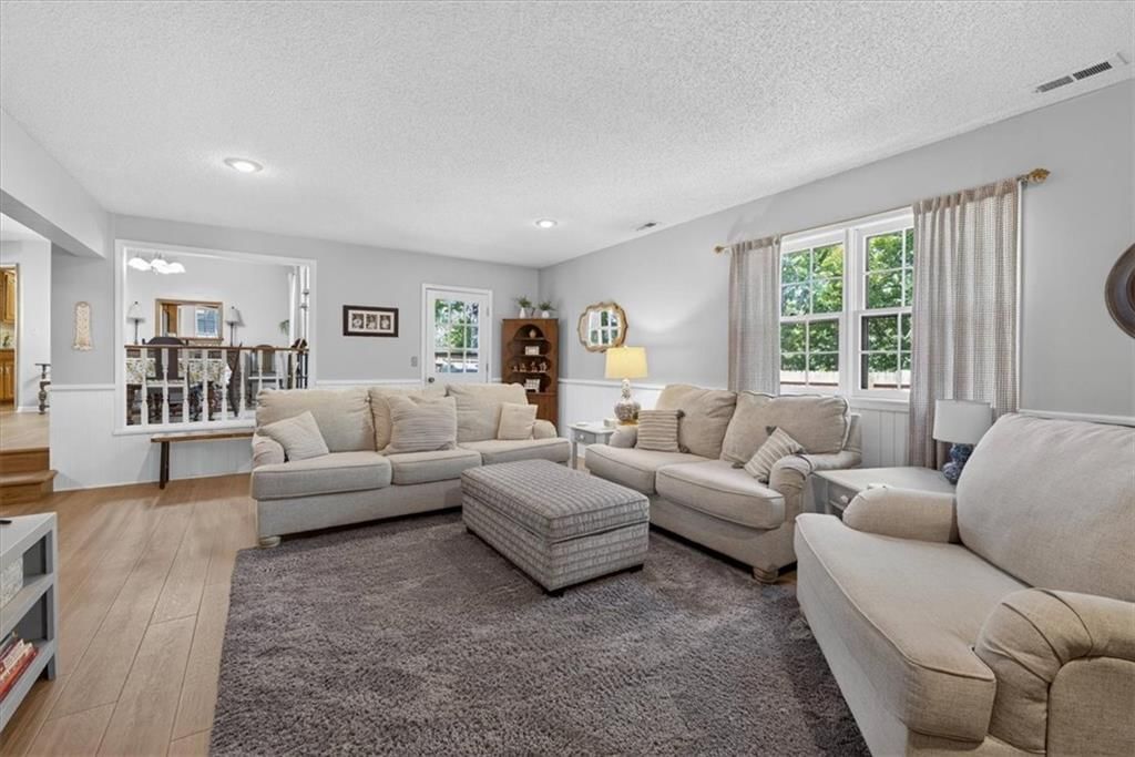Photo 15 of 68 - 15738 W 148th Terrace, Olathe, KS 66062