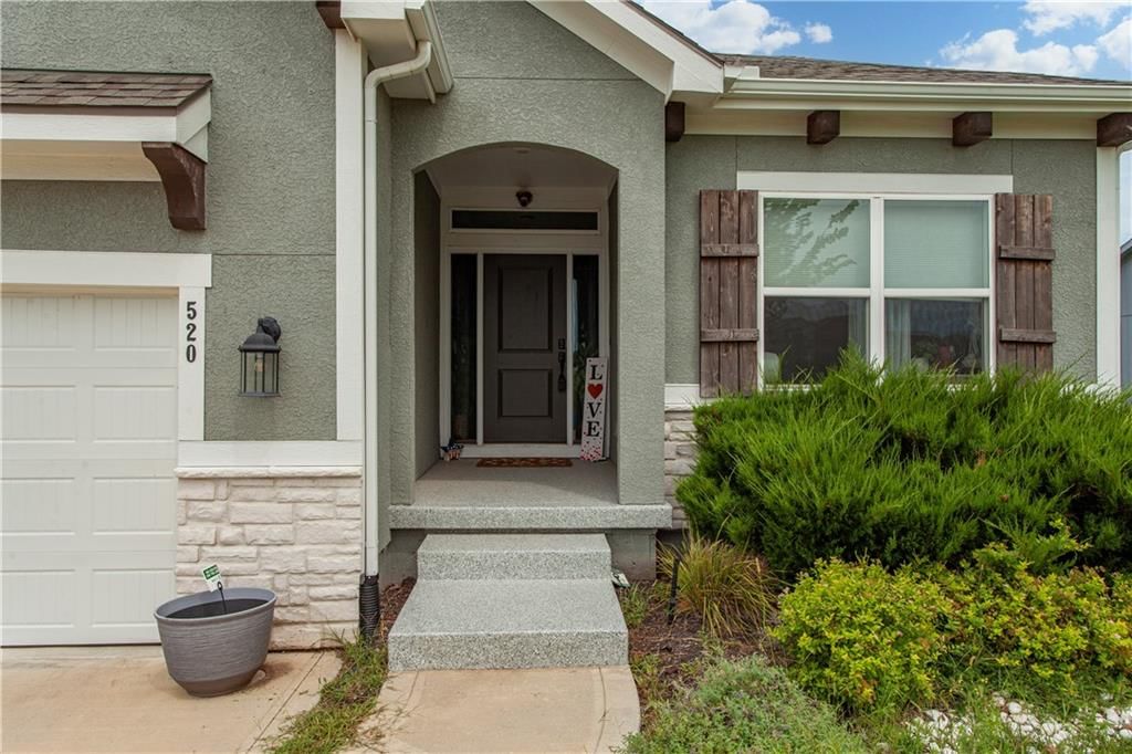 520 SE David Road — photo 4