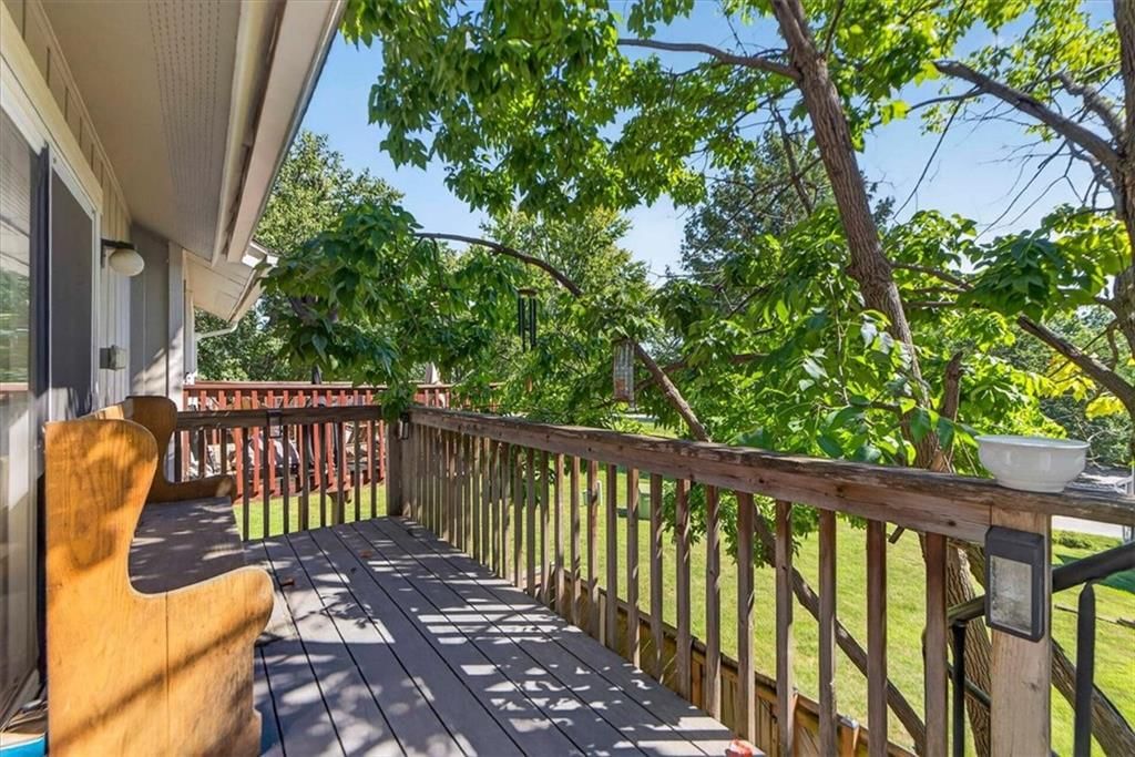 Photo 23 of 34 - 5725 N Oregon Avenue, Kansas City, MO 64151