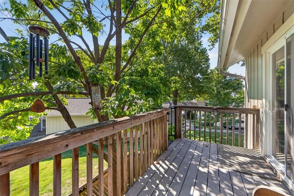 Photo 24 of 34 - 5725 N Oregon Avenue, Kansas City, MO 64151