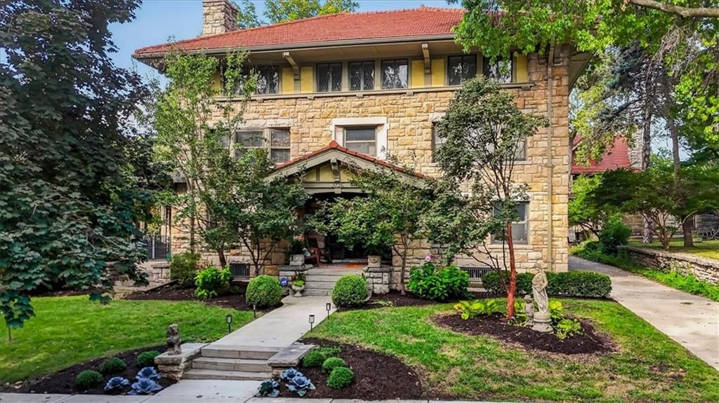 3726 Madison Avenue — photo 1