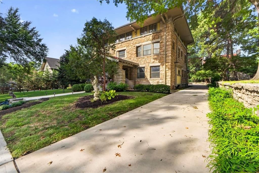 3726 Madison Avenue — photo 35