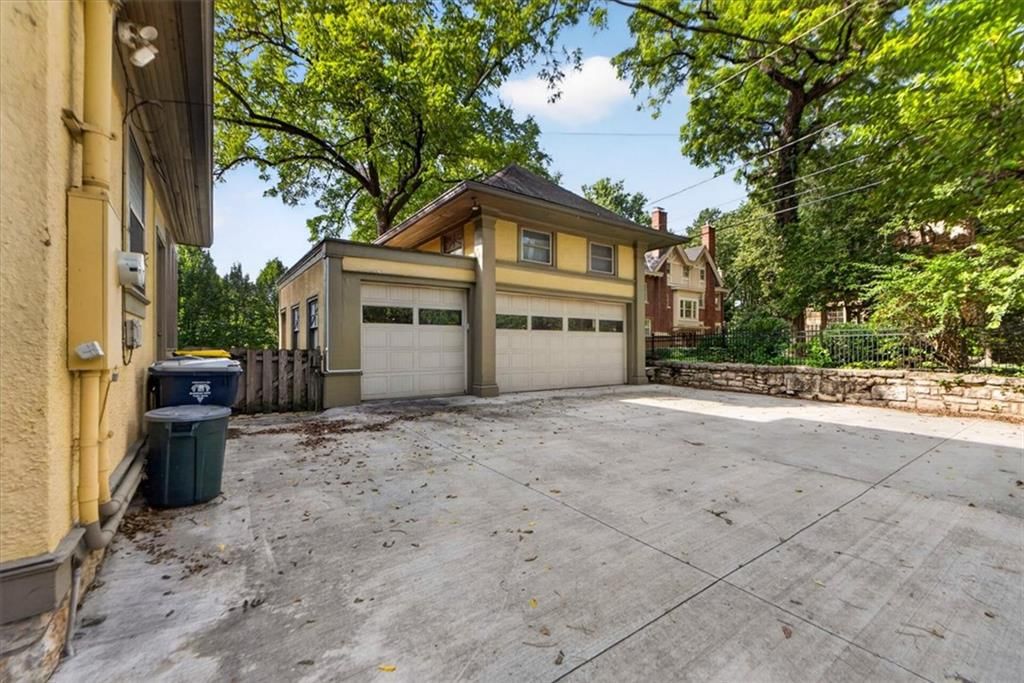 3726 Madison Avenue — photo 37