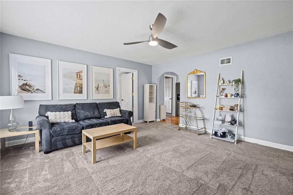 8804 W 79th Street — photo 4