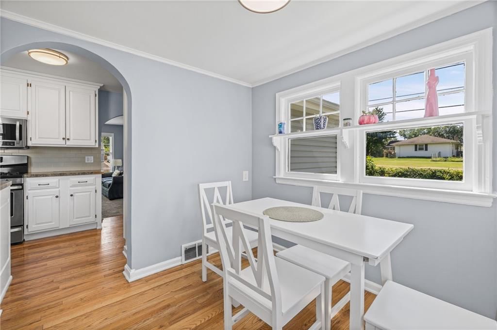 8804 W 79th Street — photo 11