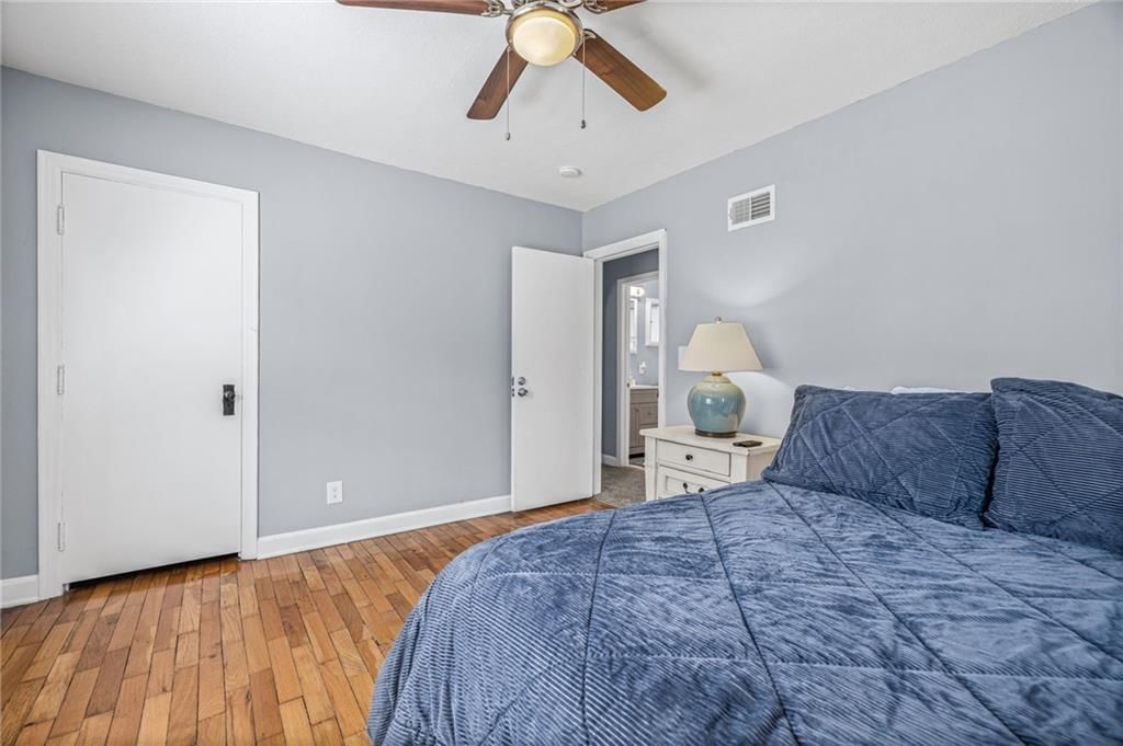8804 W 79th Street — photo 18
