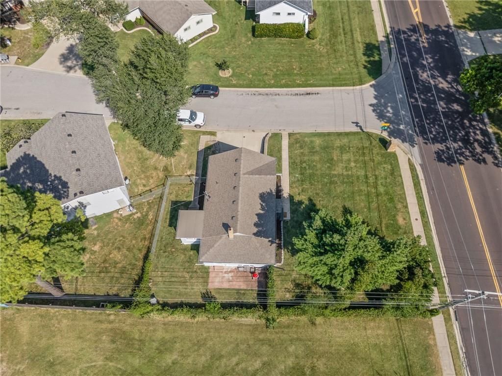 8804 W 79th Street — photo 29