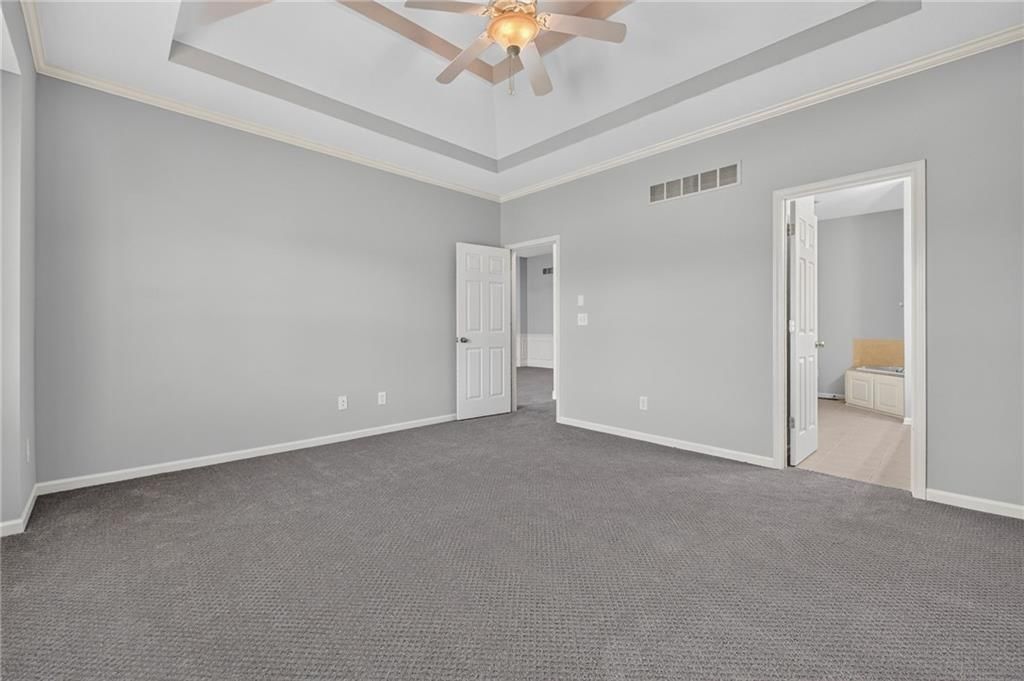 7562 N Eastern Avenue — photo 26