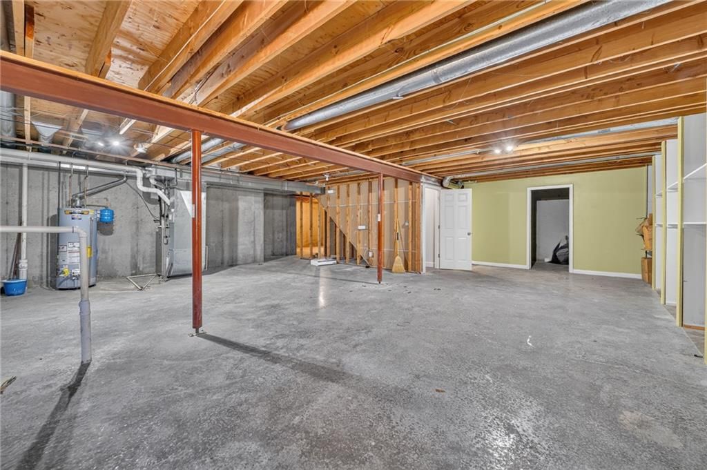 7562 N Eastern Avenue — photo 34