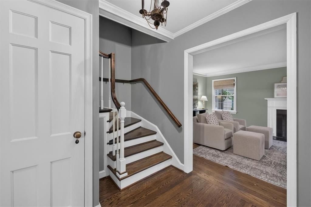 5315 Mission Woods Terrace, Mission Woods, KS: listing photo 2