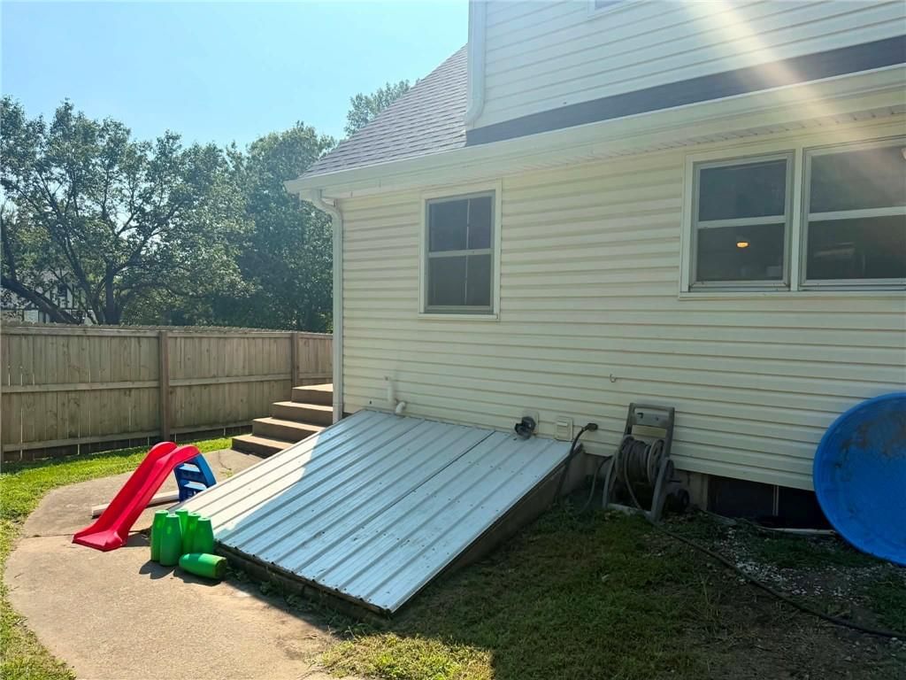 321 S Clayton Avenue — photo 35