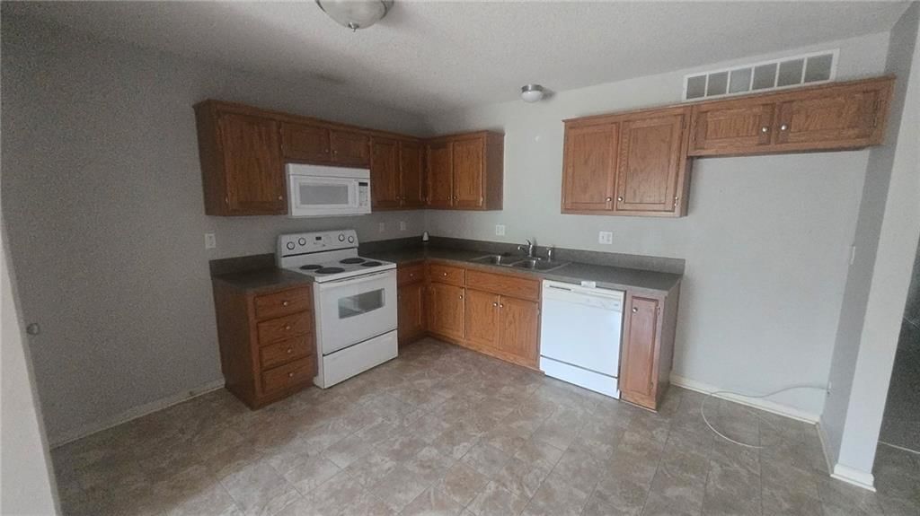 425 Hawthorne Boulevard — photo 4