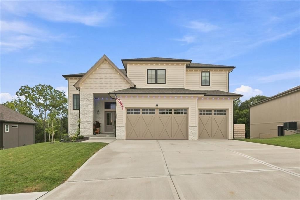 12455 NW Appaloosa Street, Platte City, MO: listing photo 2