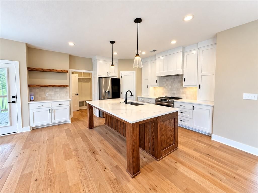 Photo 11 of 65 - 12455 NW Appaloosa Street, Platte City, MO 64079