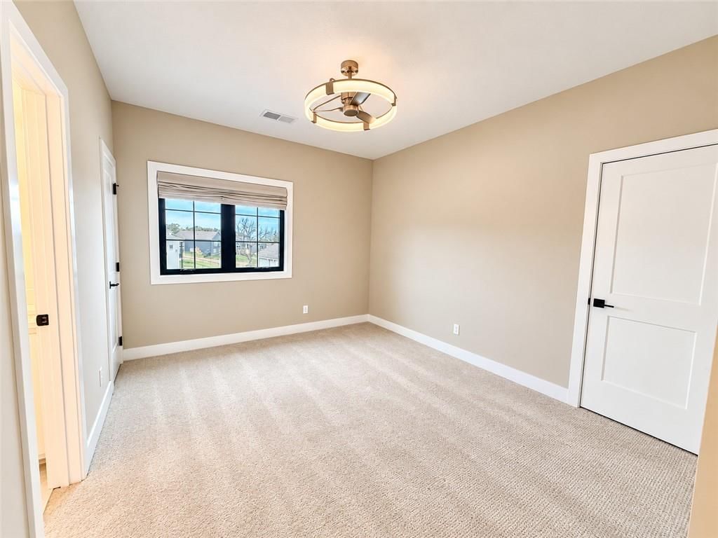 Photo 35 of 65 - 12455 NW Appaloosa Street, Platte City, MO 64079
