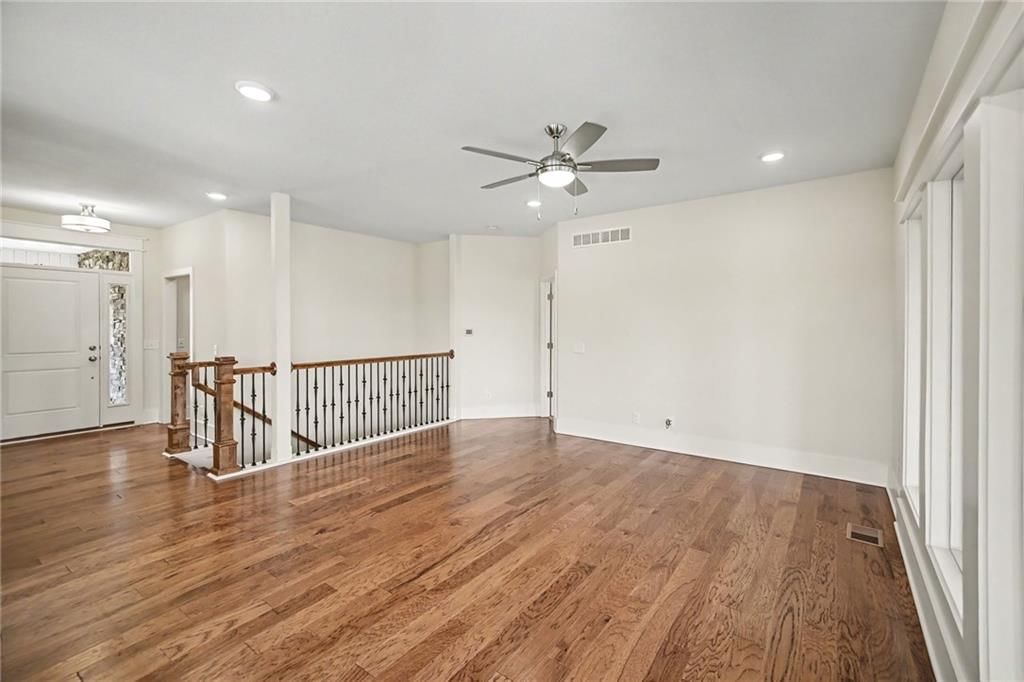 304 Prairie Rose Circle — photo 8