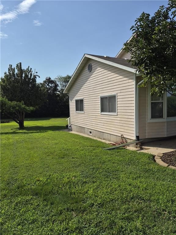 25061 Angus Drive — photo 4